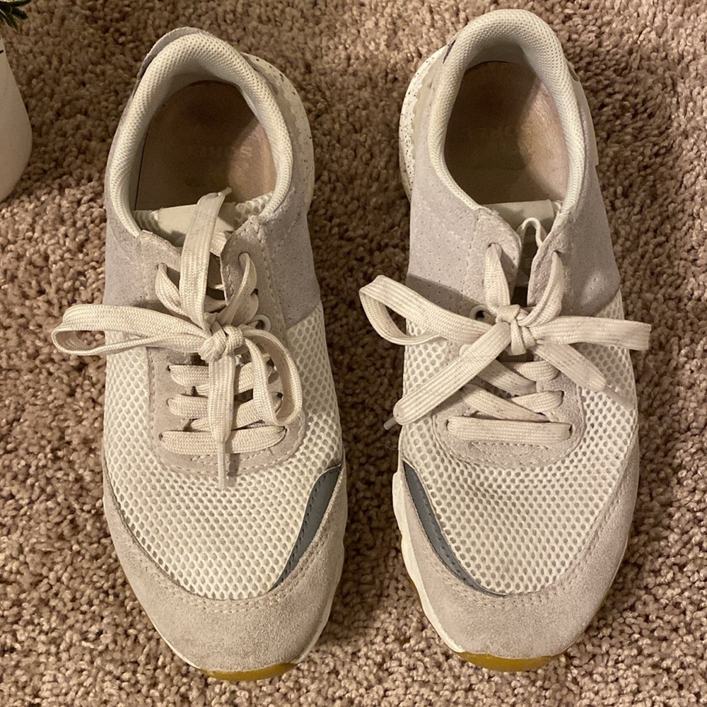 Ladies SOREL Kinetic Lite Lace-up  Sneakers/Athletic/Casual - Picture 2 of 8